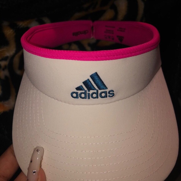 Adidas VINTAGE Clothes - Picture 4 of 4